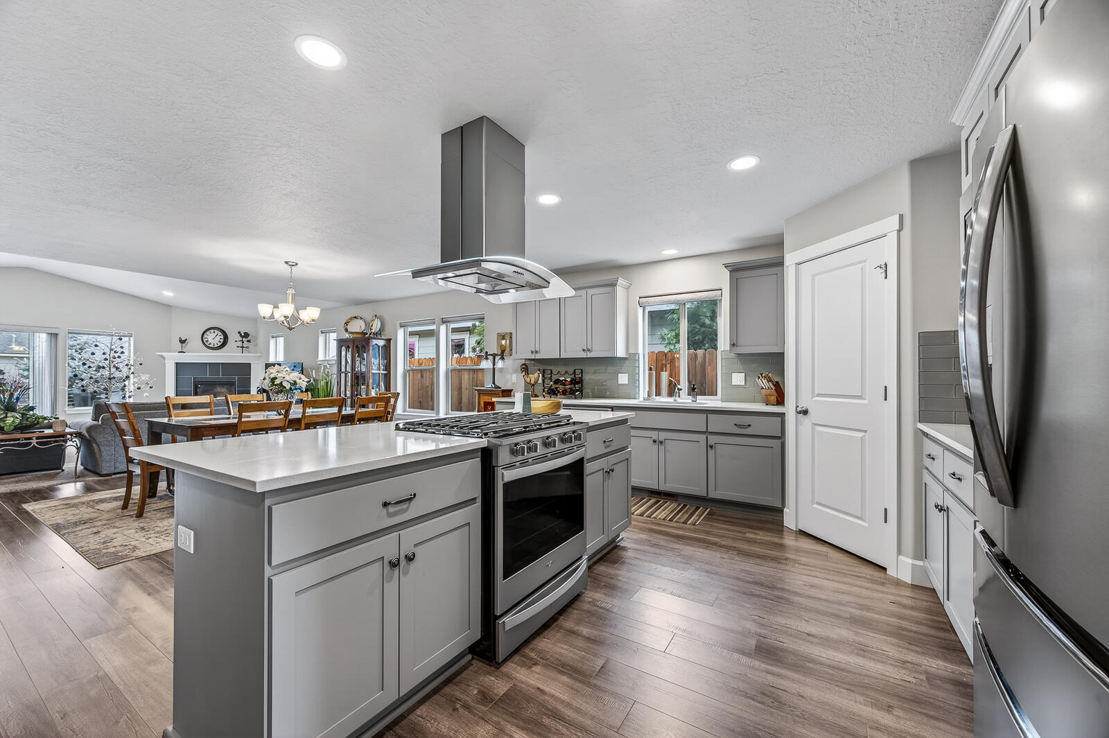 27 Elm - Residential