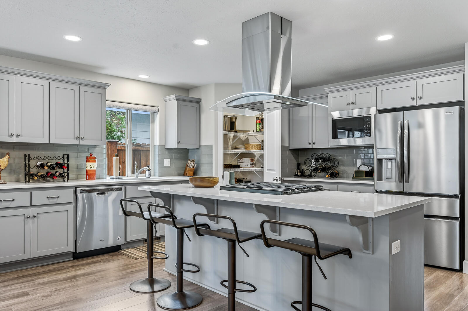 27 Elm - Residential