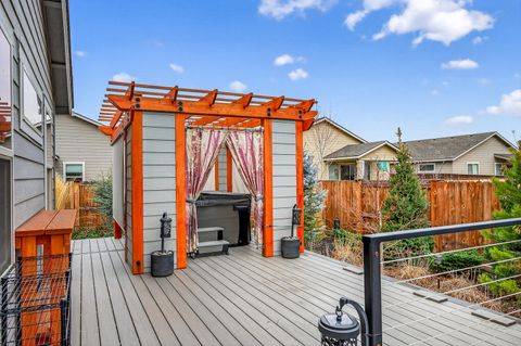 Tiny photo for 660 NW 26th Street, Redmond, OR 97756 (MLS # 220213575)