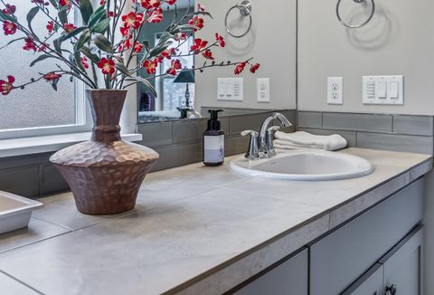 Tiny photo for 660 NW 26th Street, Redmond, OR 97756 (MLS # 220213575)