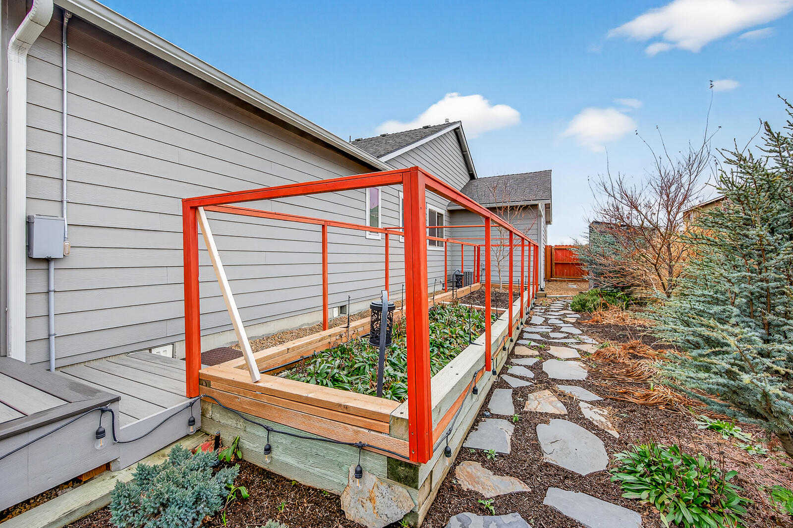 27 Elm - Residential