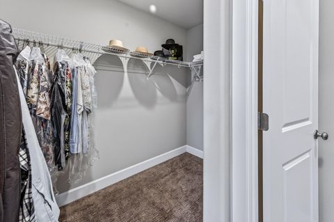 Tiny photo for 660 NW 26th Street, Redmond, OR 97756 (MLS # 220213575)