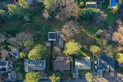 Tiny photo for 645 Glenwood Drive, Ashland, OR 97520 (MLS # 220213390)