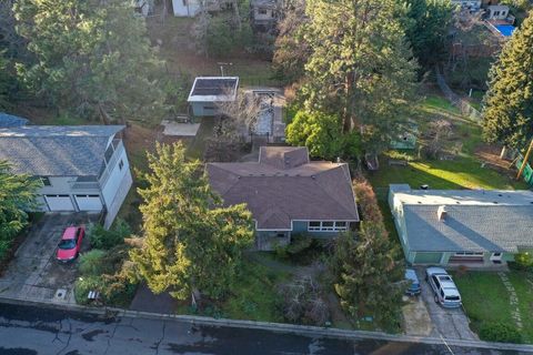 Tiny photo for 645 Glenwood Drive, Ashland, OR 97520 (MLS # 220213390)