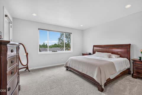 Tiny photo for 327 Arrowhead Trail, Eagle Point, OR 97524 (MLS # 220224210)