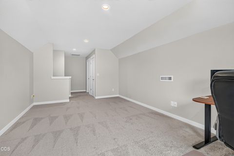 Tiny photo for 327 Arrowhead Trail, Eagle Point, OR 97524 (MLS # 220224210)