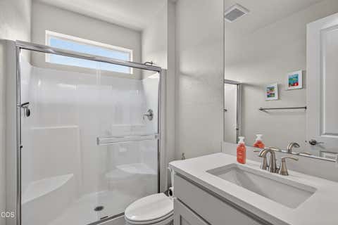 Tiny photo for 327 Arrowhead Trail, Eagle Point, OR 97524 (MLS # 220224210)