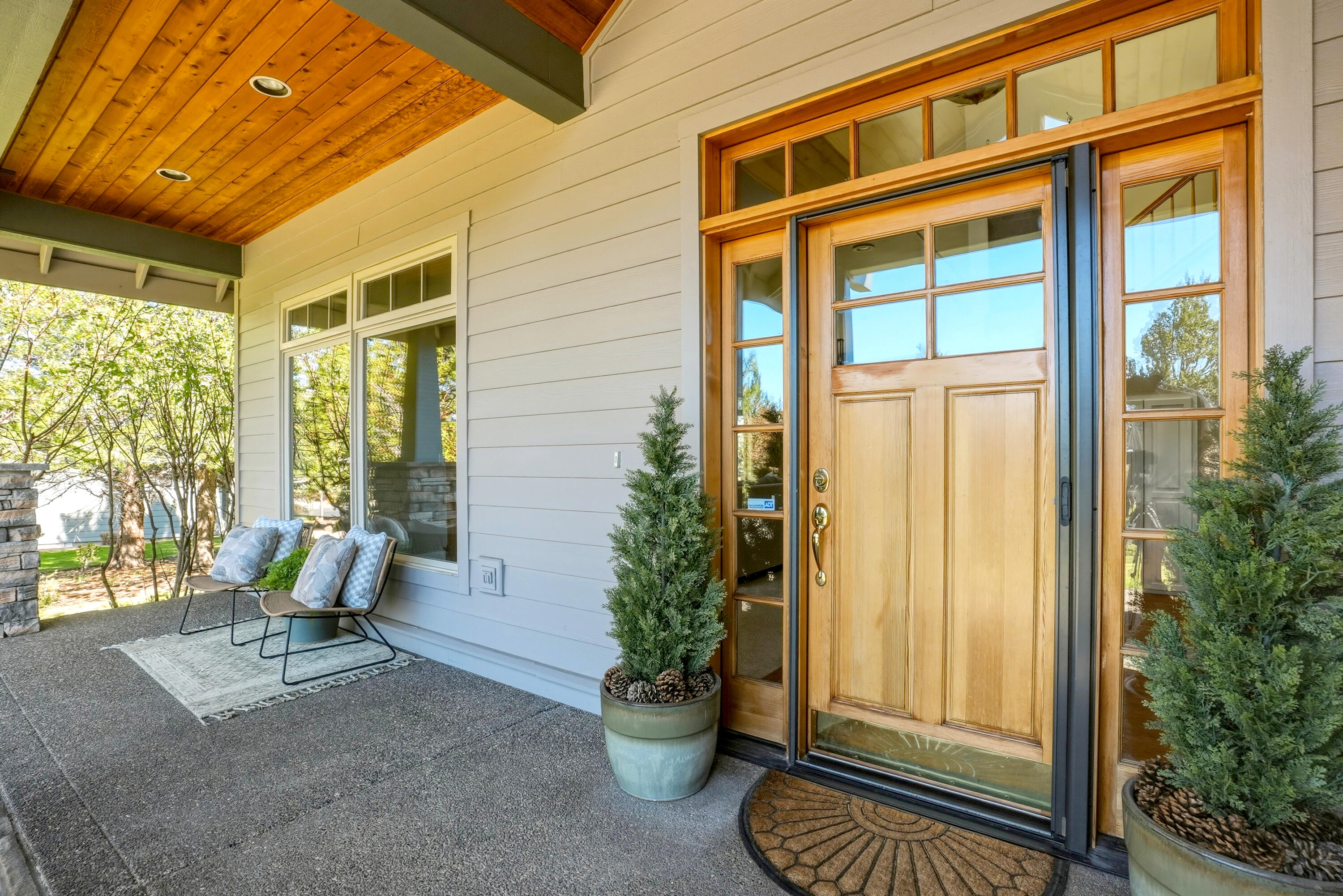 588 Widgeon Road