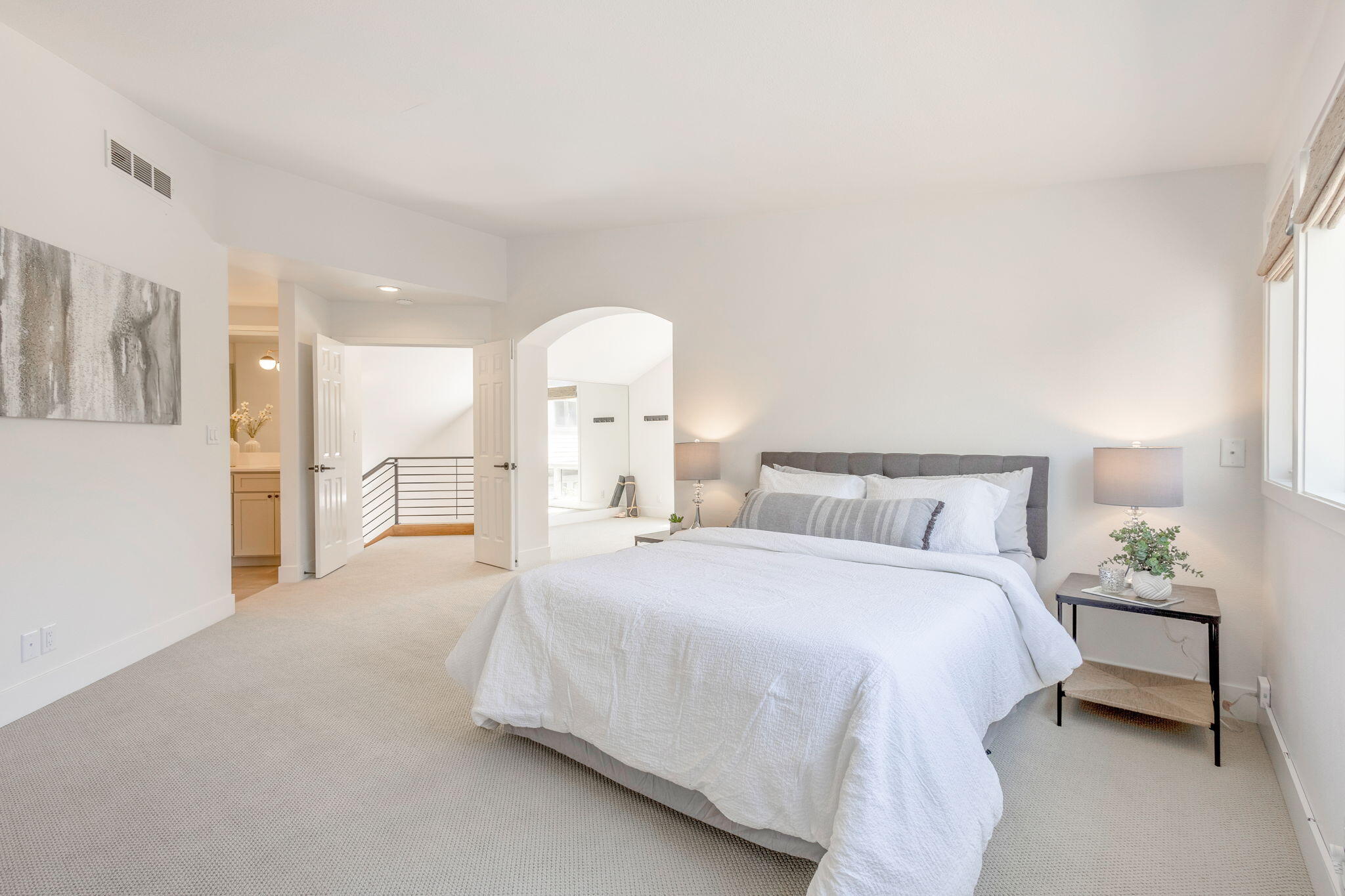 Bend, Oregon 97703, United States, 2 Bedrooms Bedrooms, ,2 BathroomsBathrooms,Residential,Active,149913