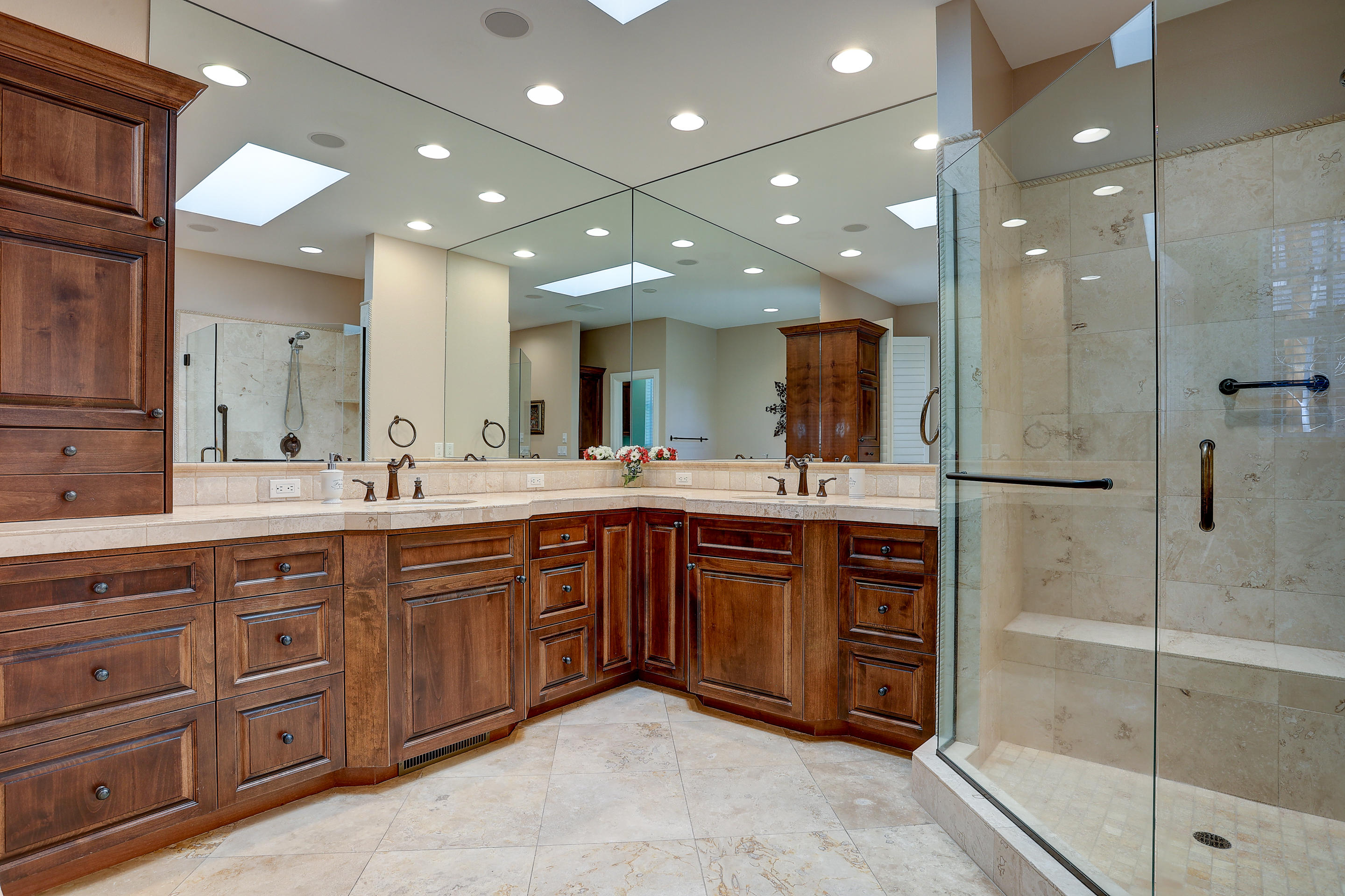 7th Mtn Golf Village - Residential