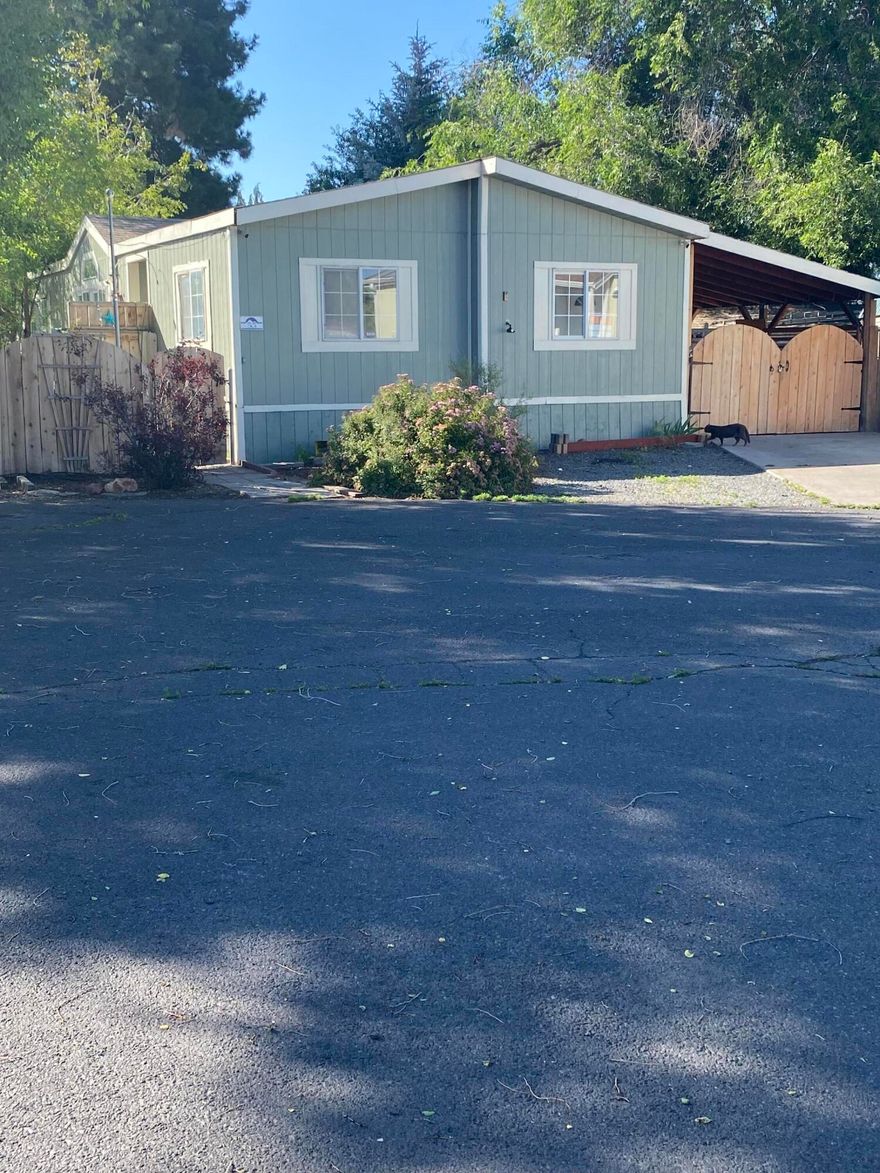 Great location in the suburbs of Klamath Falls. Close to shopping, schools and public transportation. 3 bedroom 2 bathroom. Nice split floor plan. Two outbuildings. Seller is related to the listing agent.