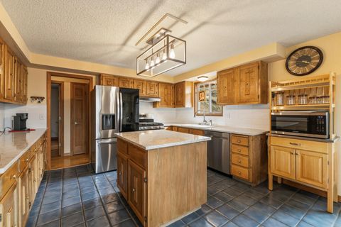 Tiny photo for 1531 Kimberly Drive, Klamath Falls, OR 97603 (MLS # 220216883)