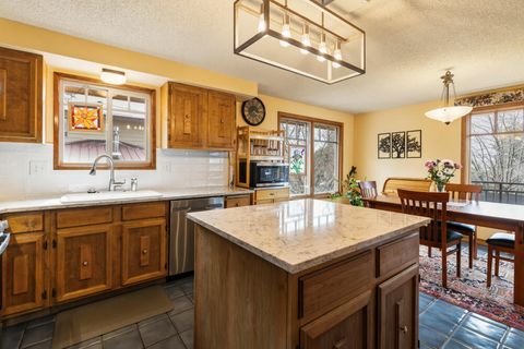 Tiny photo for 1531 Kimberly Drive, Klamath Falls, OR 97603 (MLS # 220216883)