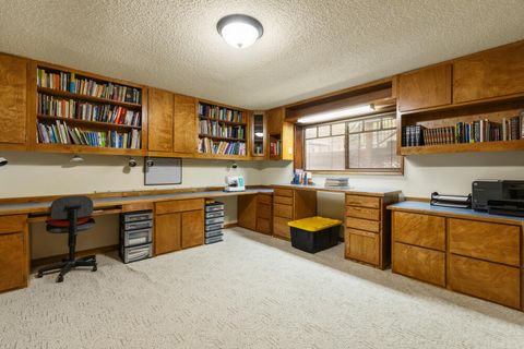 Tiny photo for 1531 Kimberly Drive, Klamath Falls, OR 97603 (MLS # 220216883)