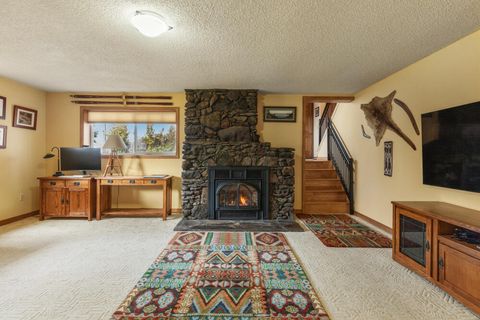 Tiny photo for 1531 Kimberly Drive, Klamath Falls, OR 97603 (MLS # 220216883)