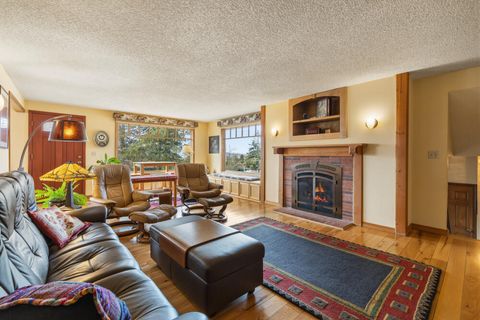 Tiny photo for 1531 Kimberly Drive, Klamath Falls, OR 97603 (MLS # 220216883)