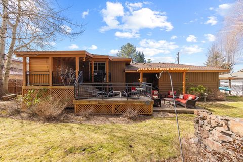 Tiny photo for 1531 Kimberly Drive, Klamath Falls, OR 97603 (MLS # 220216883)