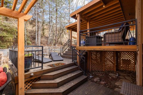 Tiny photo for 1531 Kimberly Drive, Klamath Falls, OR 97603 (MLS # 220216883)