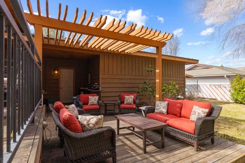 Tiny photo for 1531 Kimberly Drive, Klamath Falls, OR 97603 (MLS # 220216883)