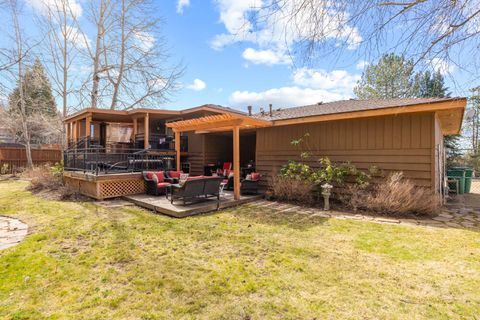 Tiny photo for 1531 Kimberly Drive, Klamath Falls, OR 97603 (MLS # 220216883)
