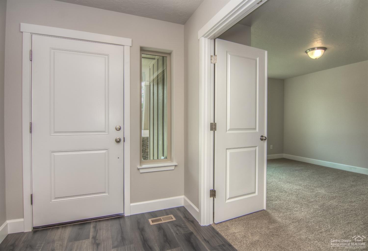 27 Elm - Residential