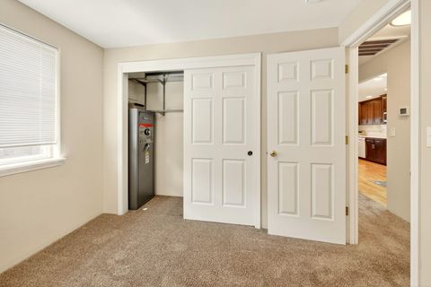 Tiny photo for 963 Colinwood Lane, Medford, OR 97501 (MLS # 220219689)