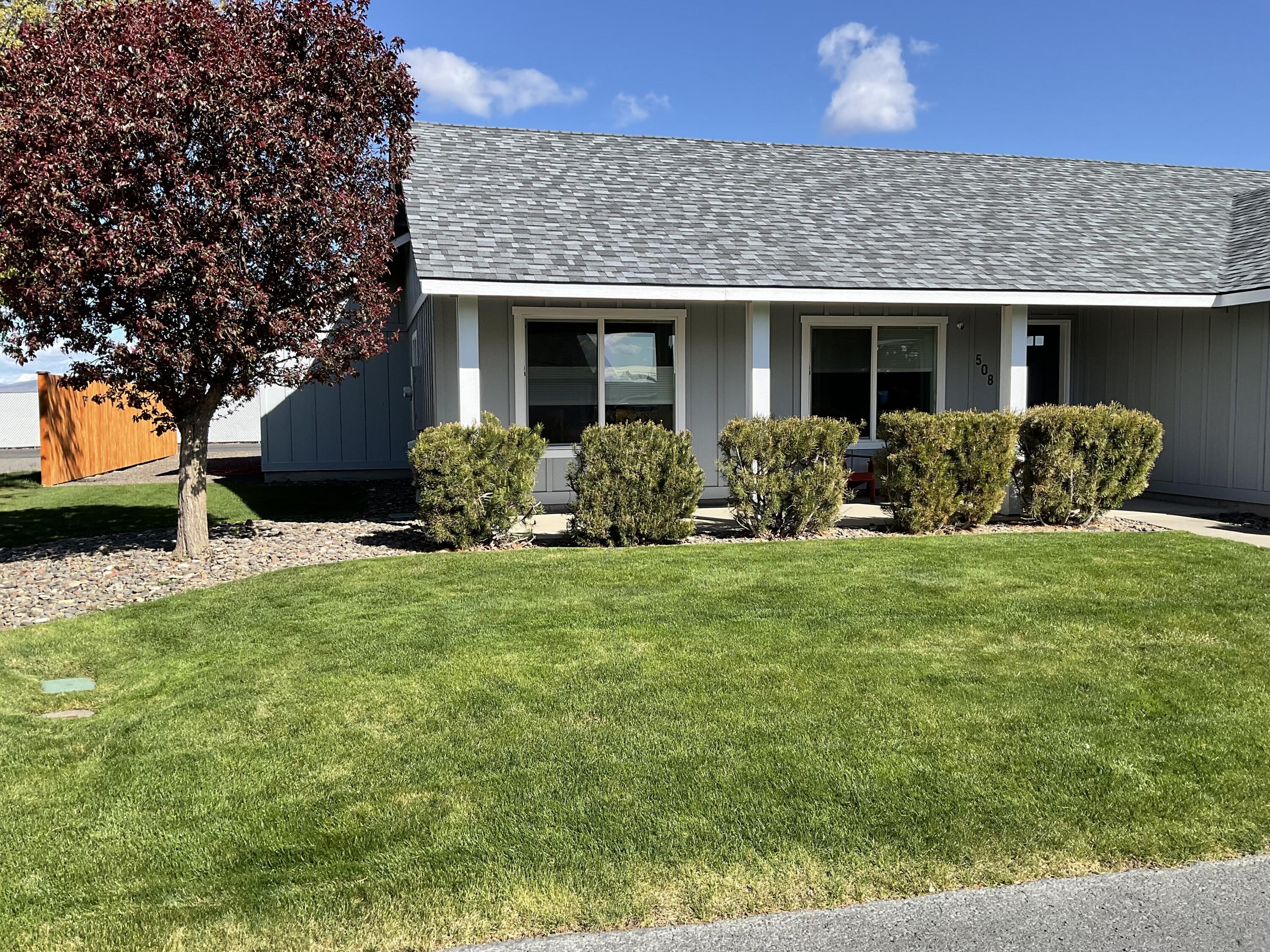 508 SW Sunrise Circle