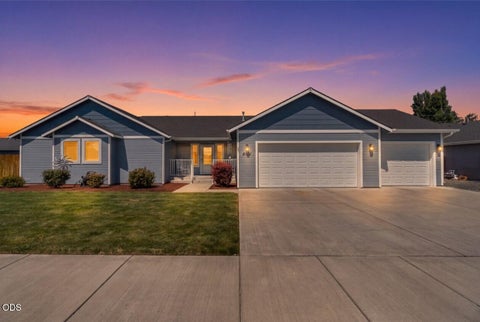 Photo of 5101 Briana Drive, Klamath Falls, OR 97603 (MLS # 220226799)