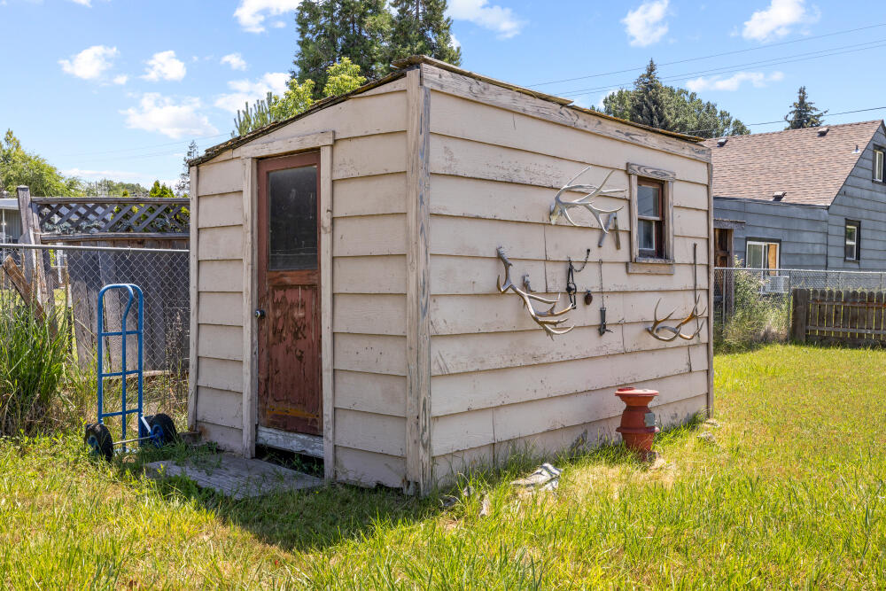 Lewis Tracts - Residential