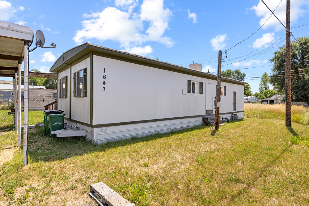 Lewis Tracts - Residential