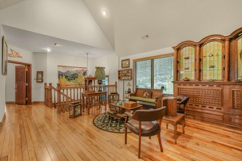 Tiny photo for 309 Granite Street, Ashland, OR 97520 (MLS # 220214060)