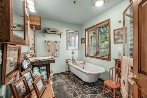 Tiny photo for 309 Granite Street, Ashland, OR 97520 (MLS # 220214060)