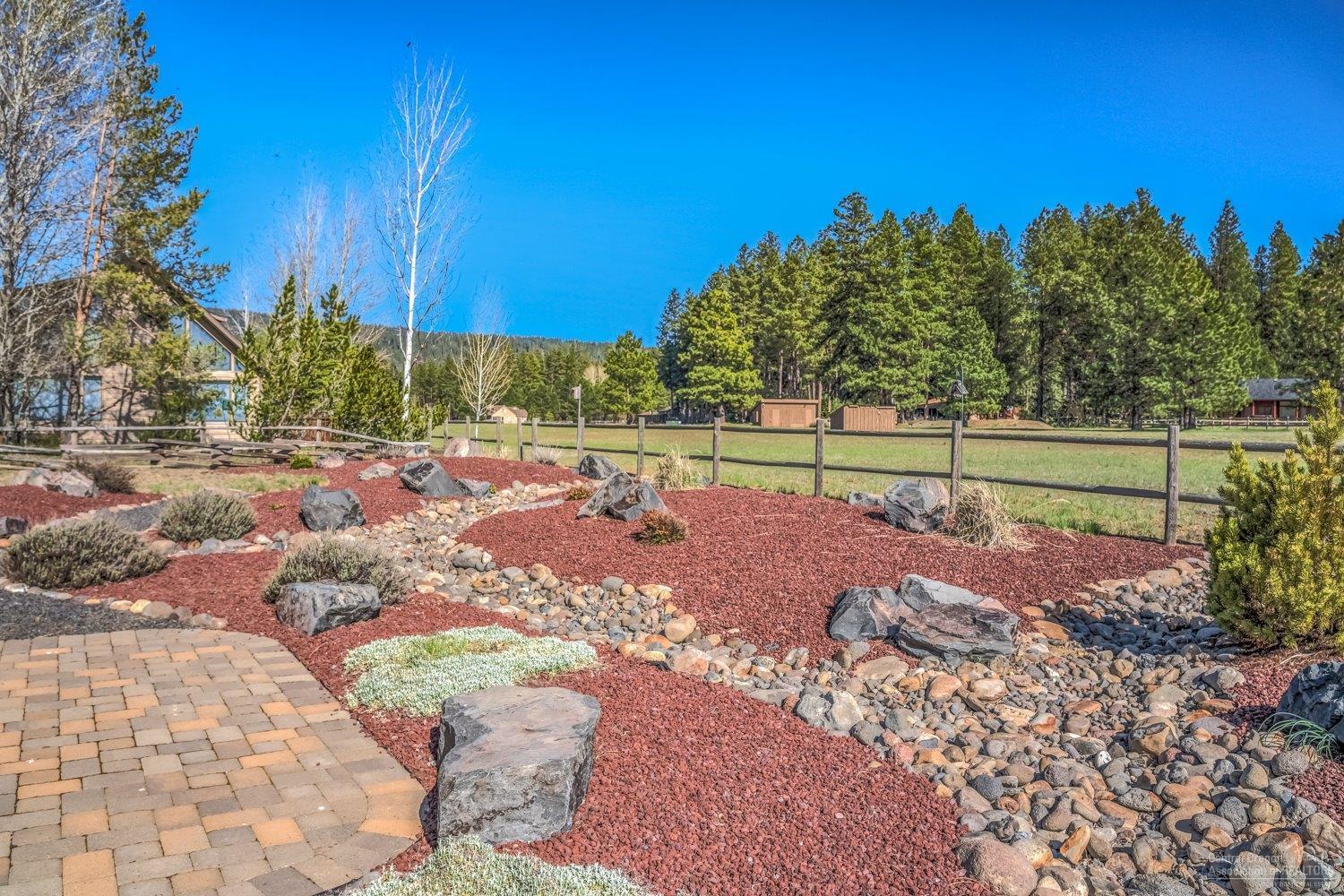 Metolius Meadows - Residential