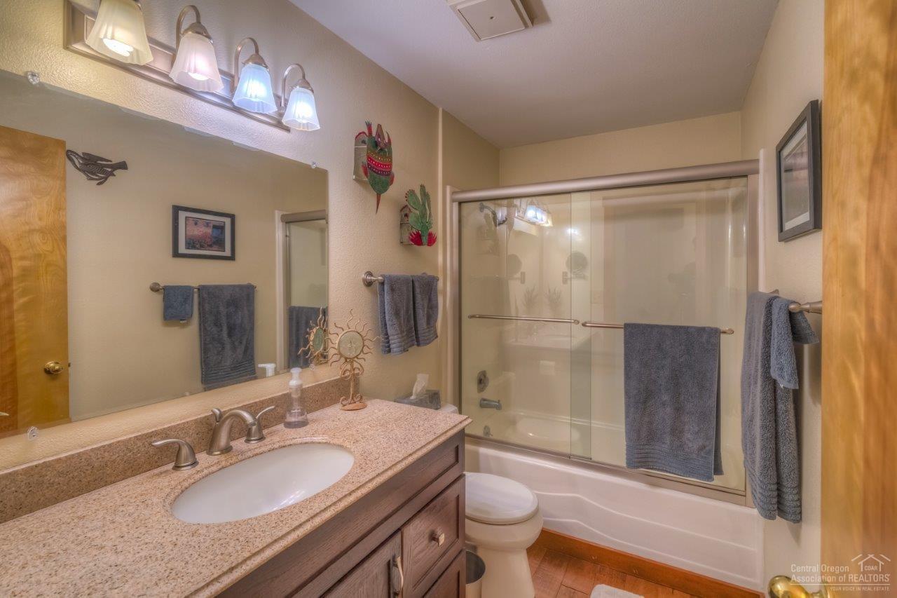 Metolius Meadows - Residential