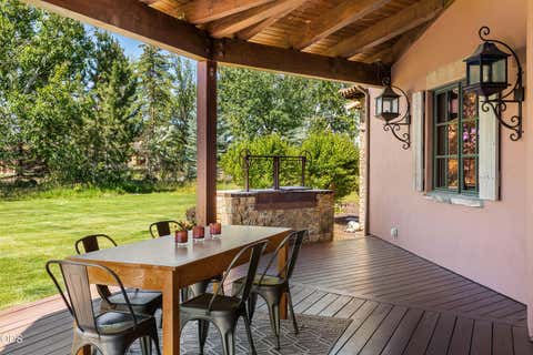 Tiny photo for 10436 NE Sage Lane, Terrebonne, OR 97760 (MLS # 220223040)