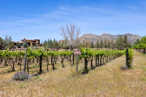 Tiny photo for 10436 NE Sage Lane, Terrebonne, OR 97760 (MLS # 220223040)