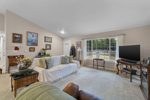 Tiny photo for 15773 Lava Drive, La Pine, OR 97739 (MLS # 220215197)