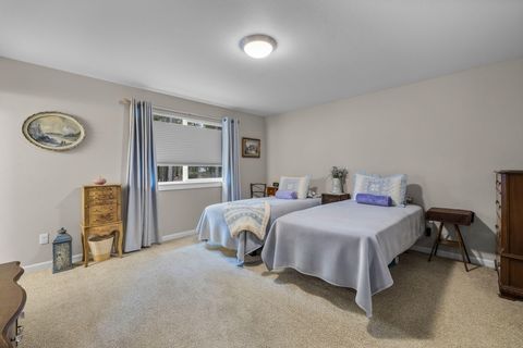 Tiny photo for 15773 Lava Drive, La Pine, OR 97739 (MLS # 220215197)