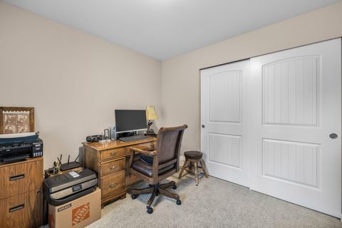 Tiny photo for 15773 Lava Drive, La Pine, OR 97739 (MLS # 220215197)