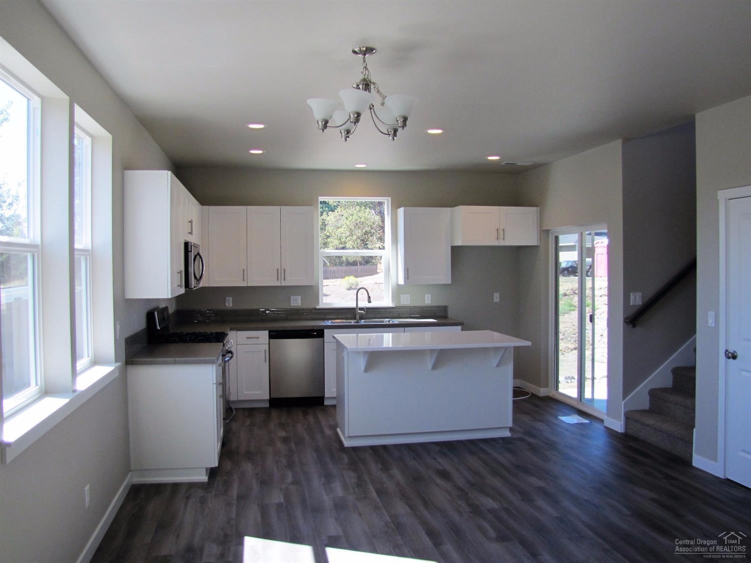 Reed Pointe - Residential