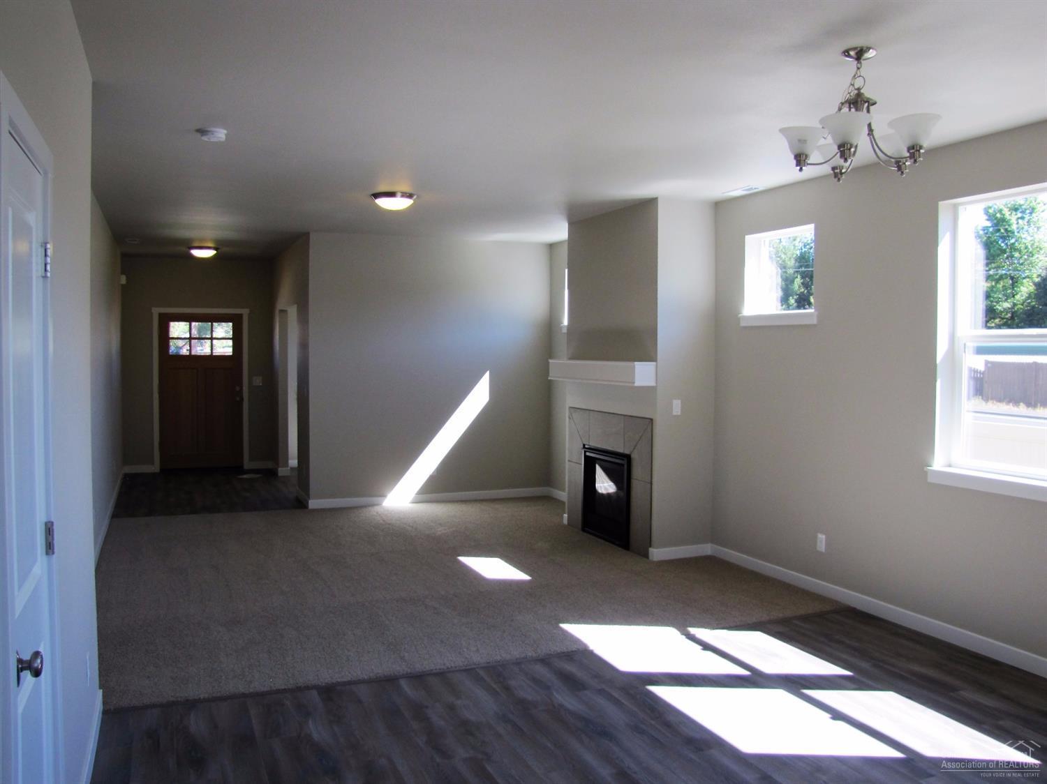 Reed Pointe - Residential