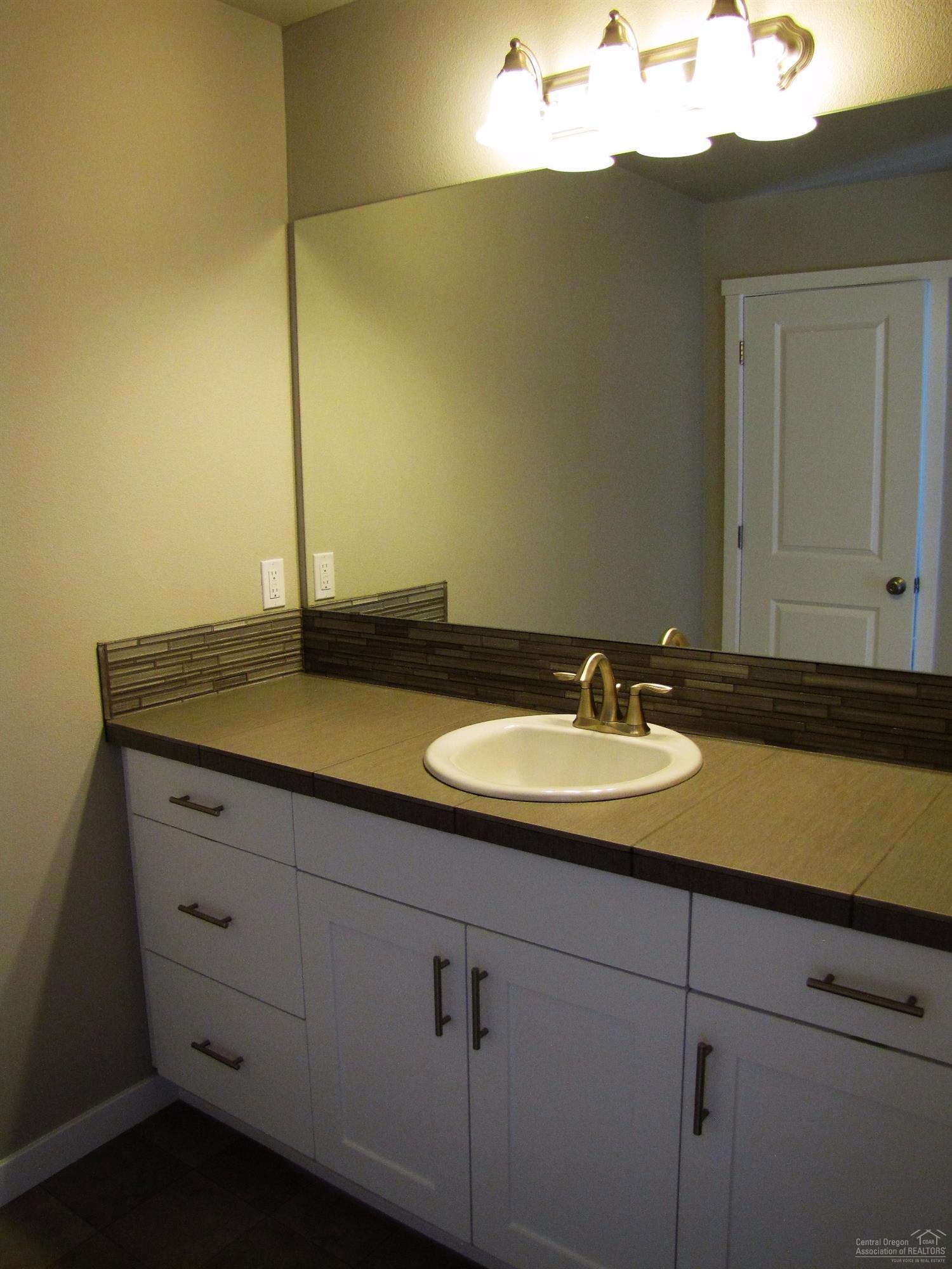 Reed Pointe - Residential