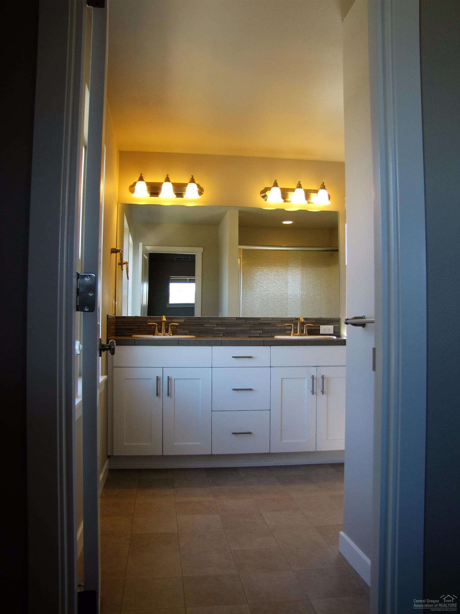 Reed Pointe - Residential