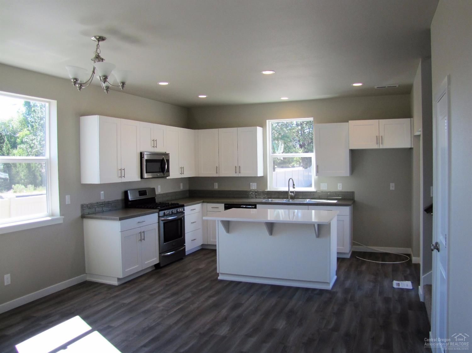 Reed Pointe - Residential