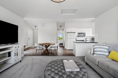 Tiny photo for 20960 Royal Oak Circle, Bend, OR 97701 (MLS # 220223128)