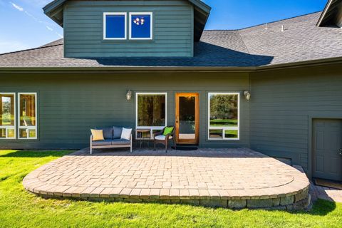 Tiny photo for 20960 Royal Oak Circle, Bend, OR 97701 (MLS # 220223128)