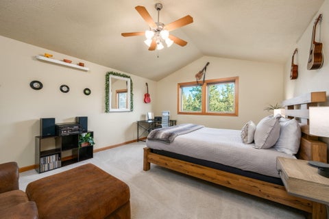 Tiny photo for 20960 Royal Oak Circle, Bend, OR 97701 (MLS # 220223128)
