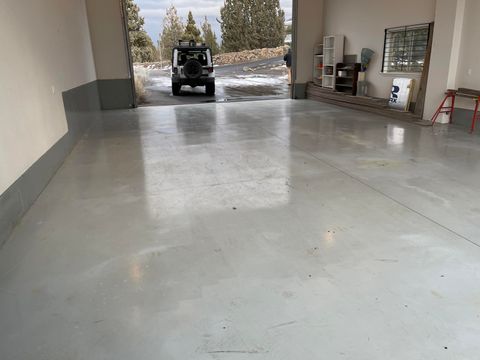 Tiny photo for 20960 Royal Oak Circle, Bend, OR 97701 (MLS # 220223128)