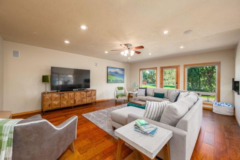 Tiny photo for 20960 Royal Oak Circle, Bend, OR 97701 (MLS # 220223128)