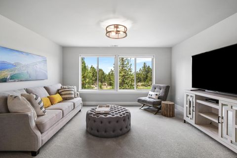 Tiny photo for 20960 Royal Oak Circle, Bend, OR 97701 (MLS # 220223128)